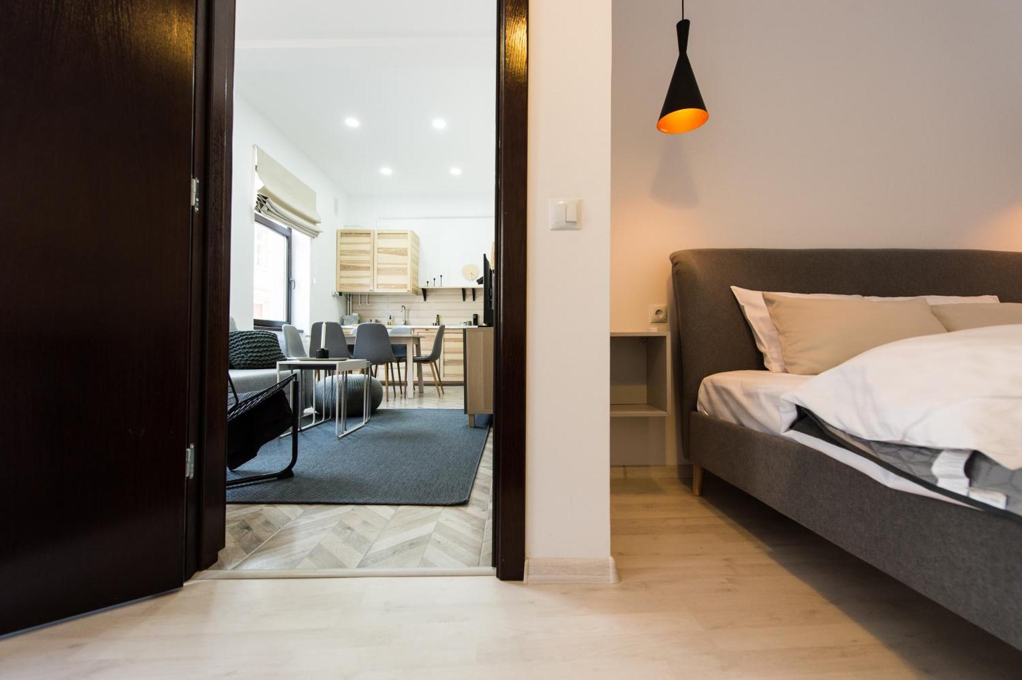 Charming Old Town Flat With Mountain View Apartment Brasov Exterior photo
